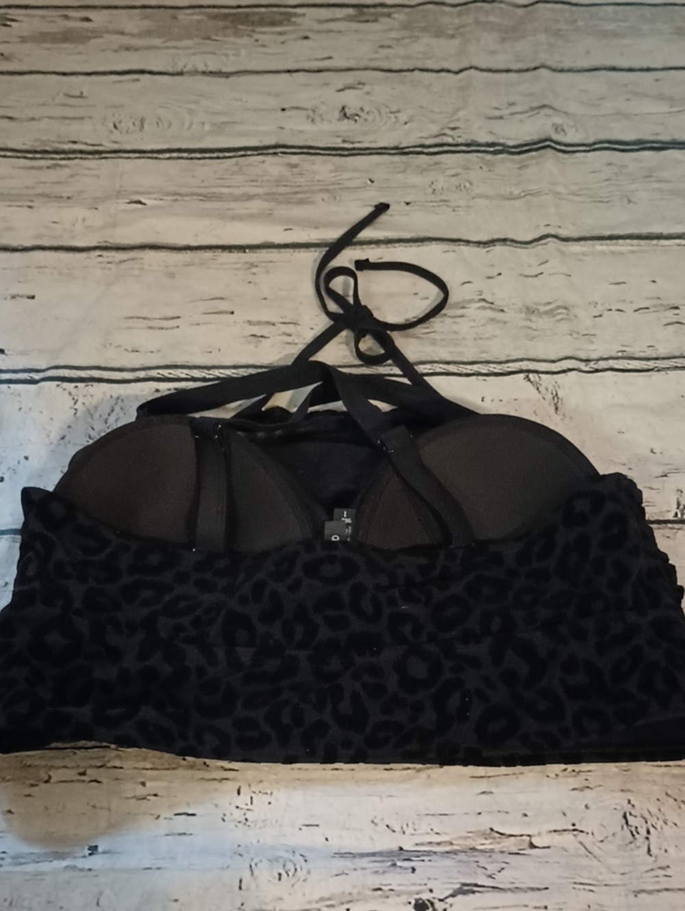 Torrid Black Flocked Velvet Leopard Print Halter Swim Top 1 1X - Picture 7 of 7